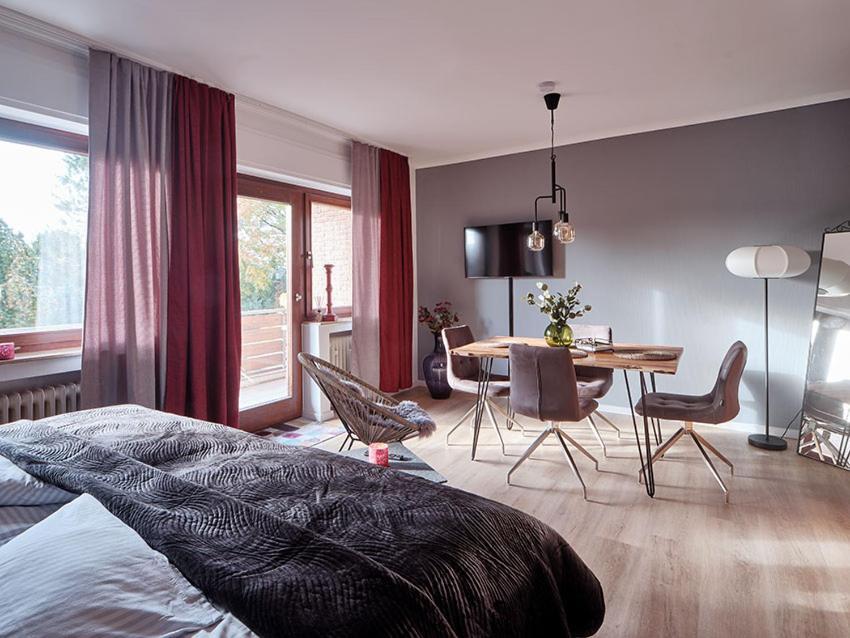 Katarinas House Mit 2 Fewo Stilvoll, Gemuetlich & Zentral Boxspringbett, Parkplatz, Balkon Oder Garten Moers Exterior photo