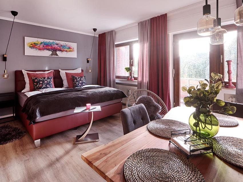 Katarinas House Mit 2 Fewo Stilvoll, Gemuetlich & Zentral Boxspringbett, Parkplatz, Balkon Oder Garten Moers Exterior photo