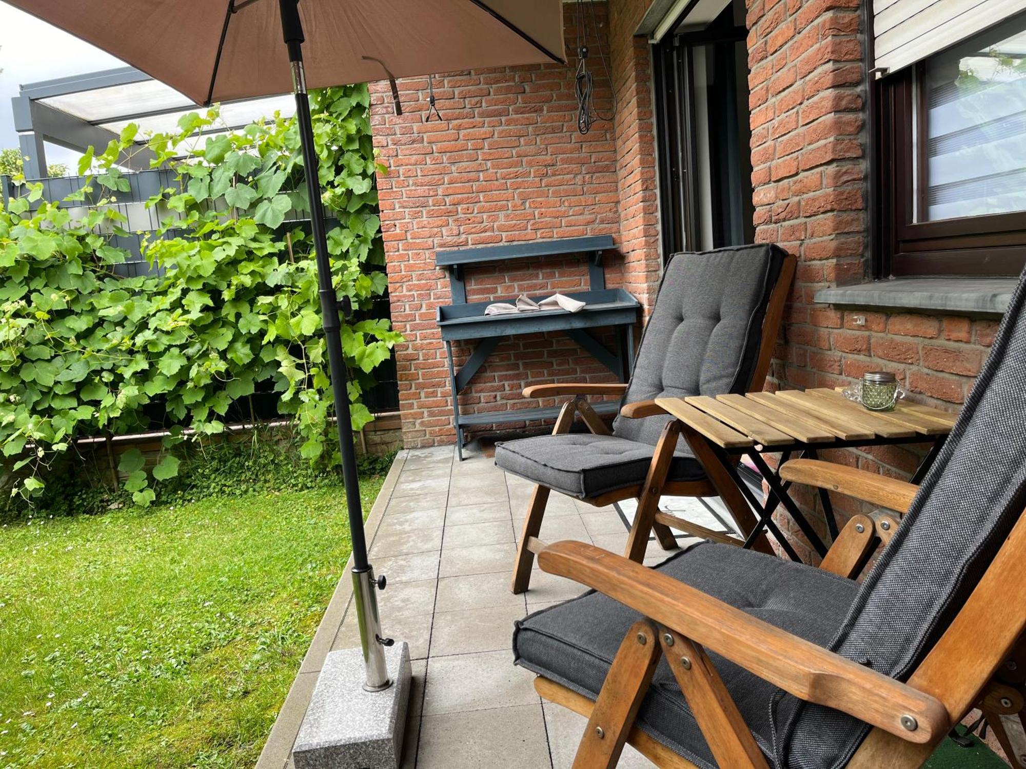 Katarinas House Mit 2 Fewo Stilvoll, Gemuetlich & Zentral Boxspringbett, Parkplatz, Balkon Oder Garten Moers Exterior photo